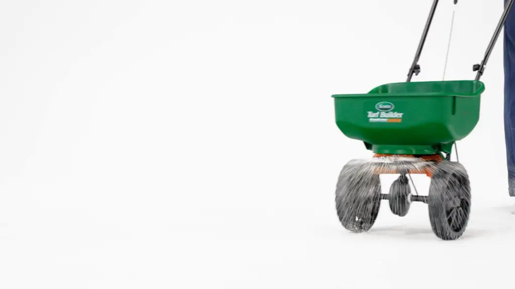 Scotts Turf Builder EdgeGuard Mini Broadcast Spreader for Grass